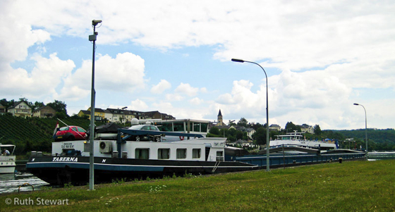 Moselle cargo barge