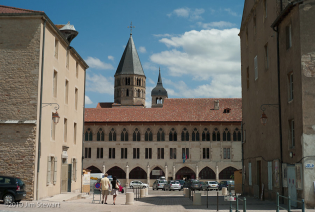 The Clocher behind the Palais du Pape Gélase