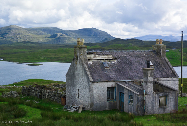 Ruin by Loch Shiphoirt (1)